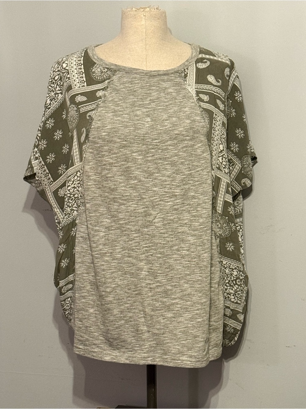 Women's Short Sleeve Mixed-Media Tee - Olive/Gray